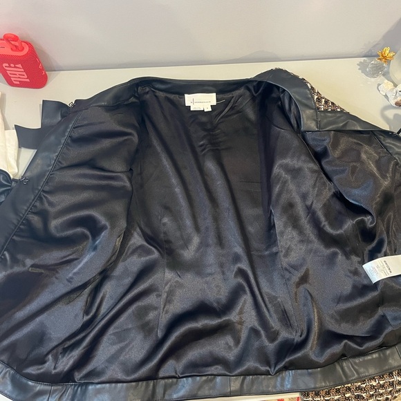 Anthropologie Bow Faux Leather-Trimmed Tweed Lady Jacket- medium - Picture 7 of 11
